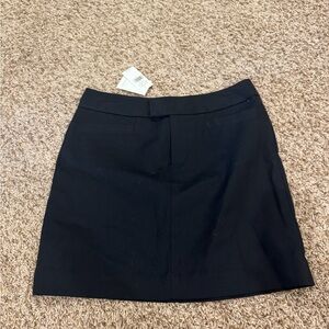 NWT Banana Republic chic and casual Black A-Line Skirt